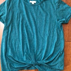 Kids Tucker Tate twist knot hem tee shirt. Size XL